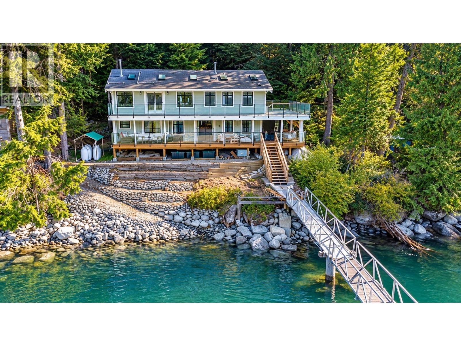 29 E CROKER ISLAND, North Vancouver, British Columbia