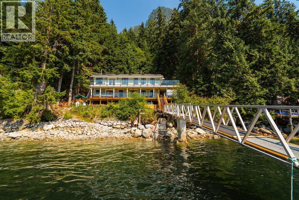 29 E Croker Island, North Vancouver, British Columbia  V0V 0V0 - Photo 29 - R3149933