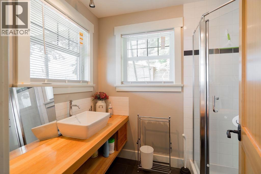 29 E Croker Island, North Vancouver, British Columbia  V0V 0V0 - Photo 22 - R3149933