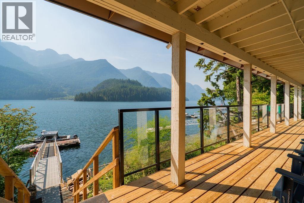 29 E Croker Island, North Vancouver, British Columbia  V0V 0V0 - Photo 36 - R3149933