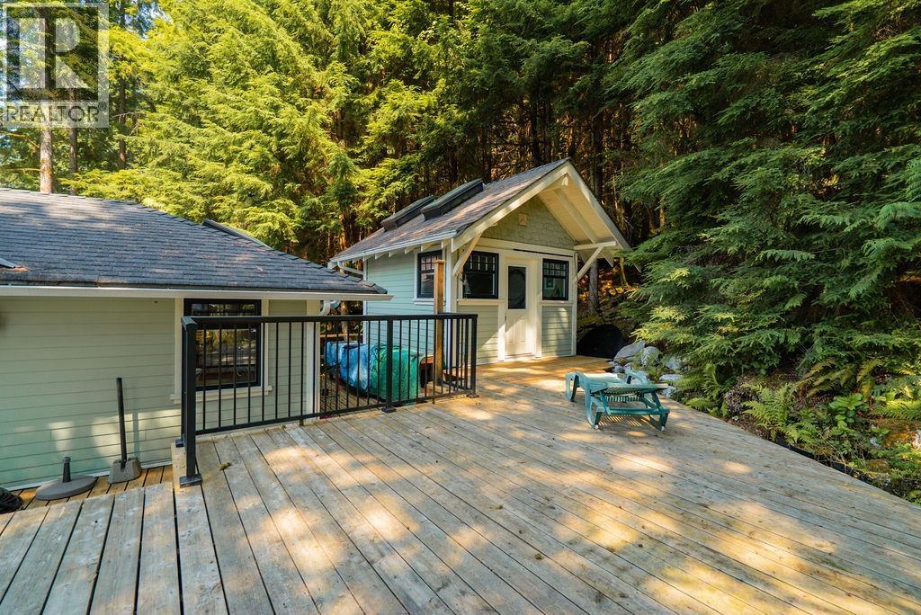 29 E Croker Island, North Vancouver, British Columbia  V0V 0V0 - Photo 32 - R3149933