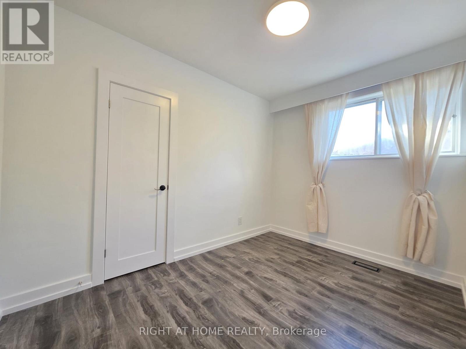 274 Mcconvey Drive, Richmond Hill, Ontario L4C 3K2 - Photo 6 - N13824118