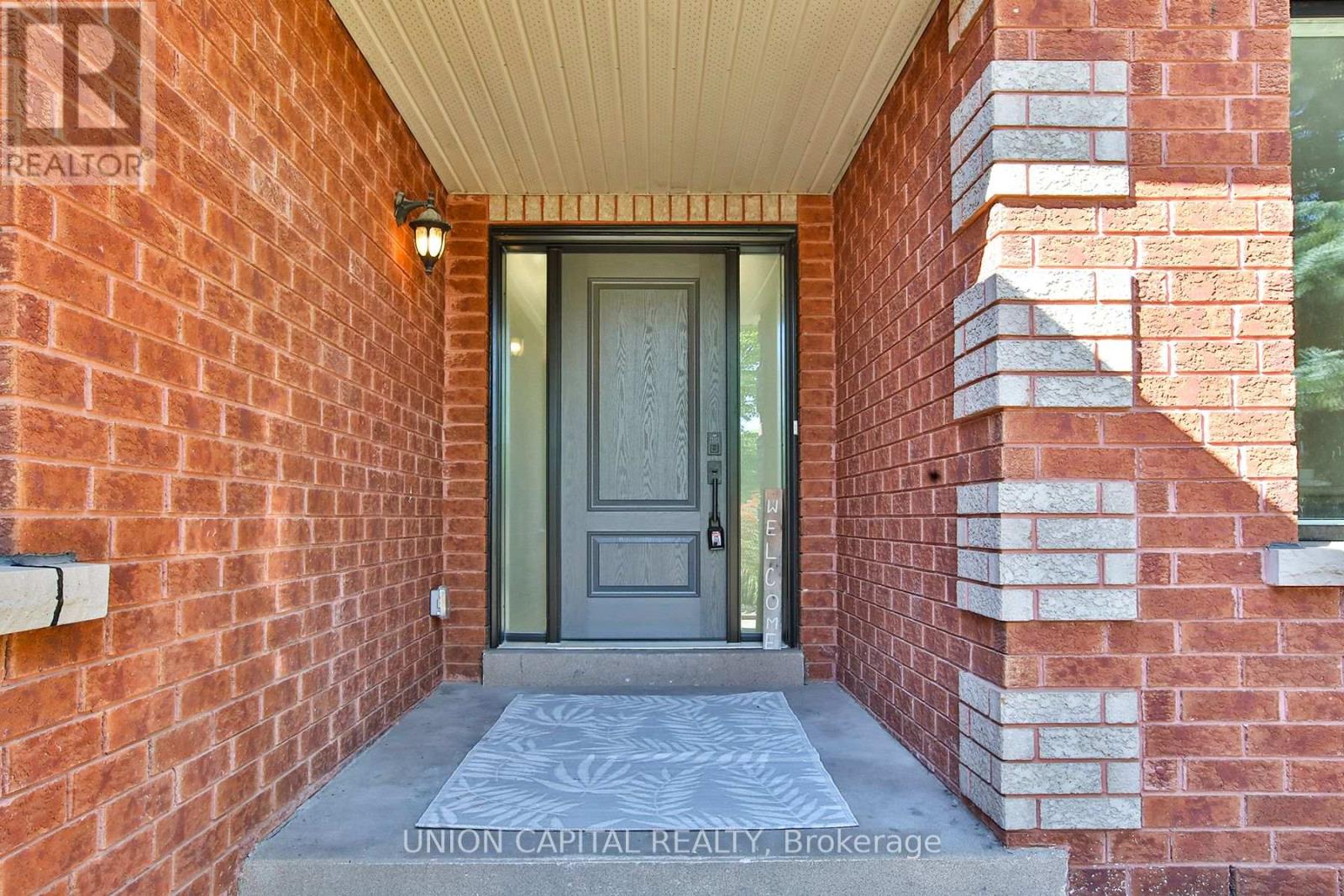 42 Bambi Crescent, Georgina (Keswick South), Ontario  L4P 4C6 - Photo 4 - N13824152