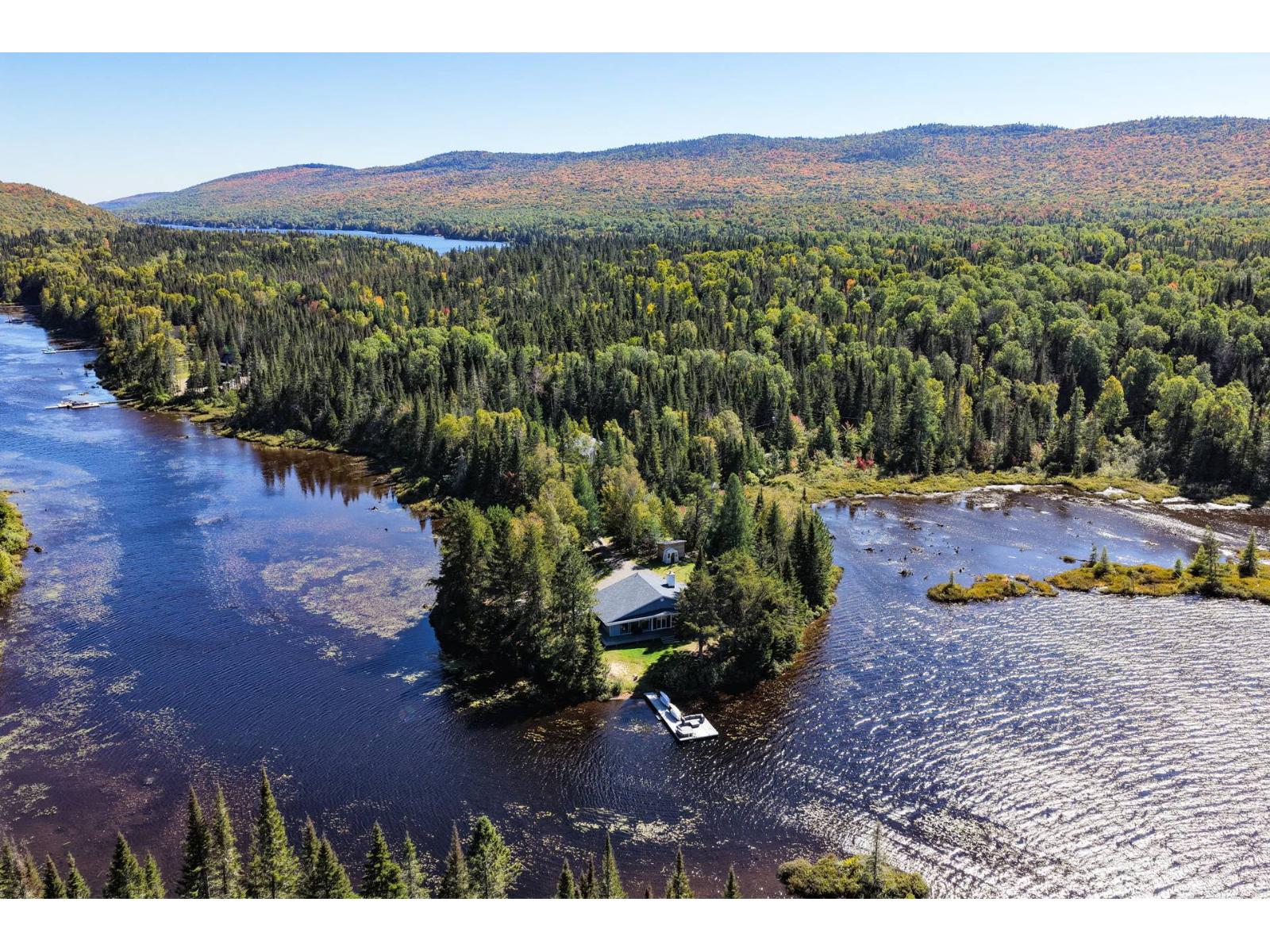 Ch. du Lac-Baribeau Saint-Donat Quebec Canada J0T2C0 3
