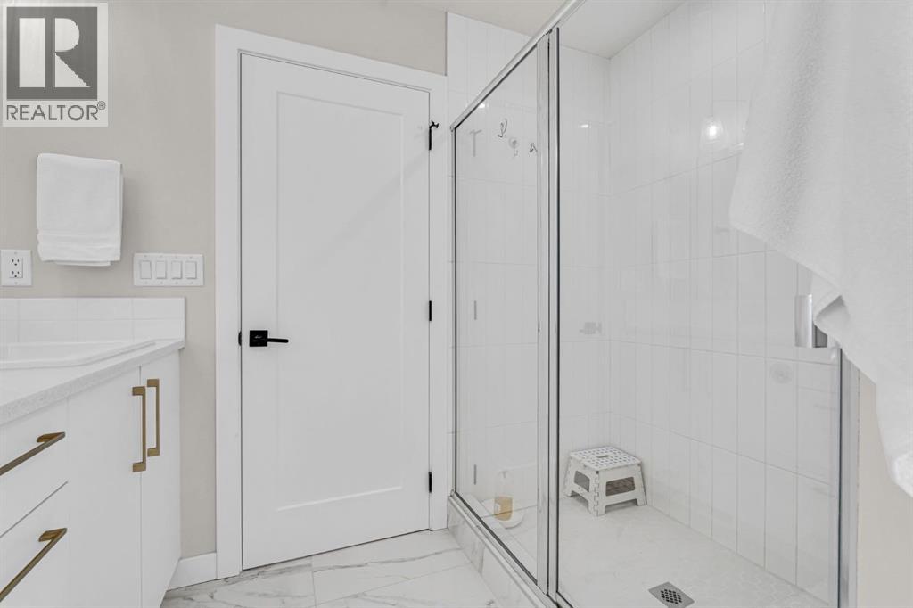 337 Chelsea Hollow, Chestermere, Alberta  T1X 2T3 - Photo 24 - A2346801
