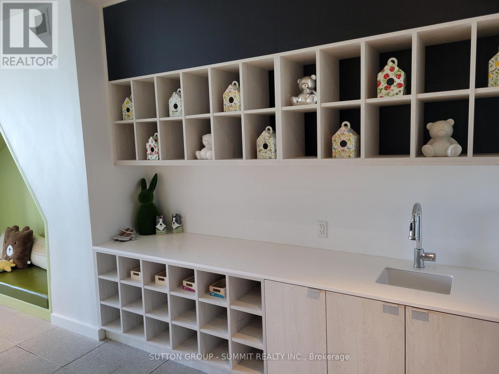 5903 - 448 Burnhamthorpe Road W, Mississauga, Ontario  L5B 0R4 - Photo 7 - W13823196