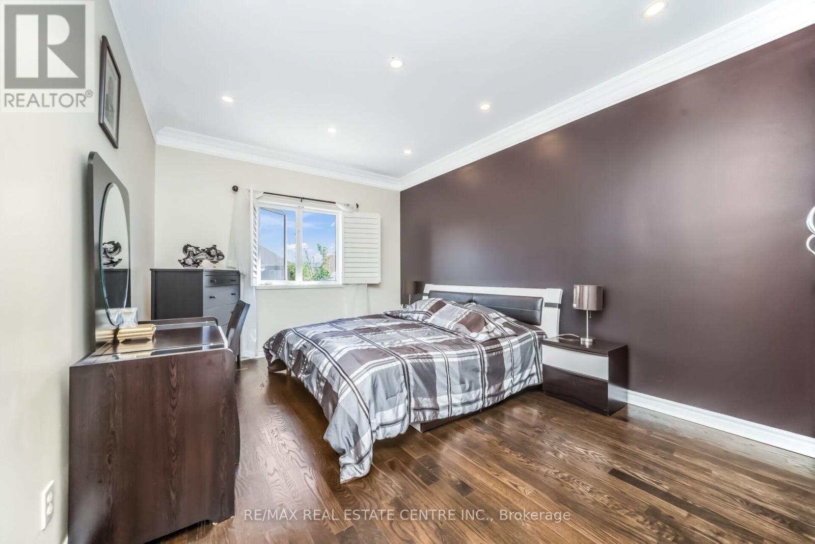 7349 Zinnia Place, Mississauga (Meadowvale Village), Ontario  L5W 1K6 - Photo 18 - W13824182