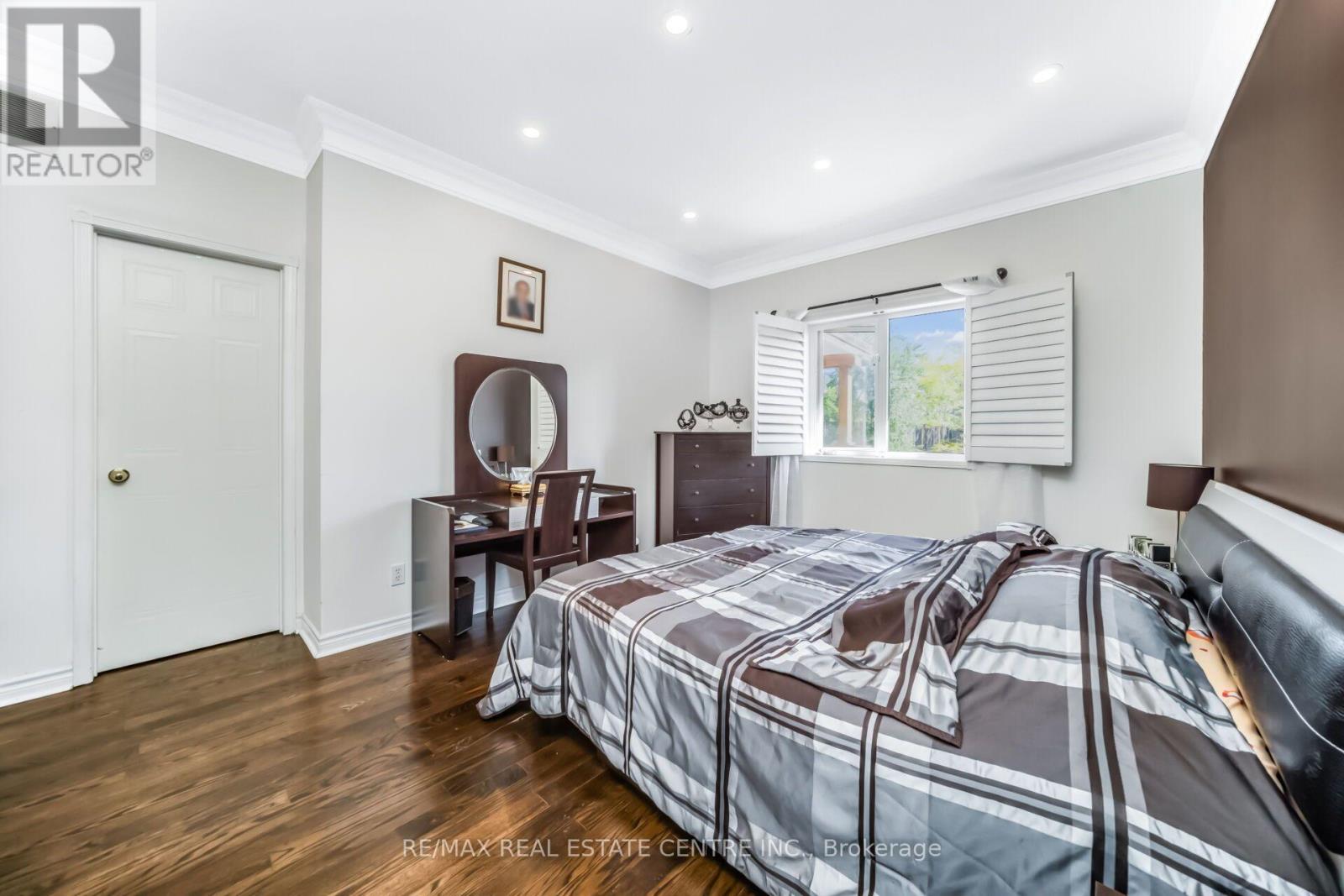 7349 Zinnia Place, Mississauga (Meadowvale Village), Ontario  L5W 1K6 - Photo 20 - W13824182