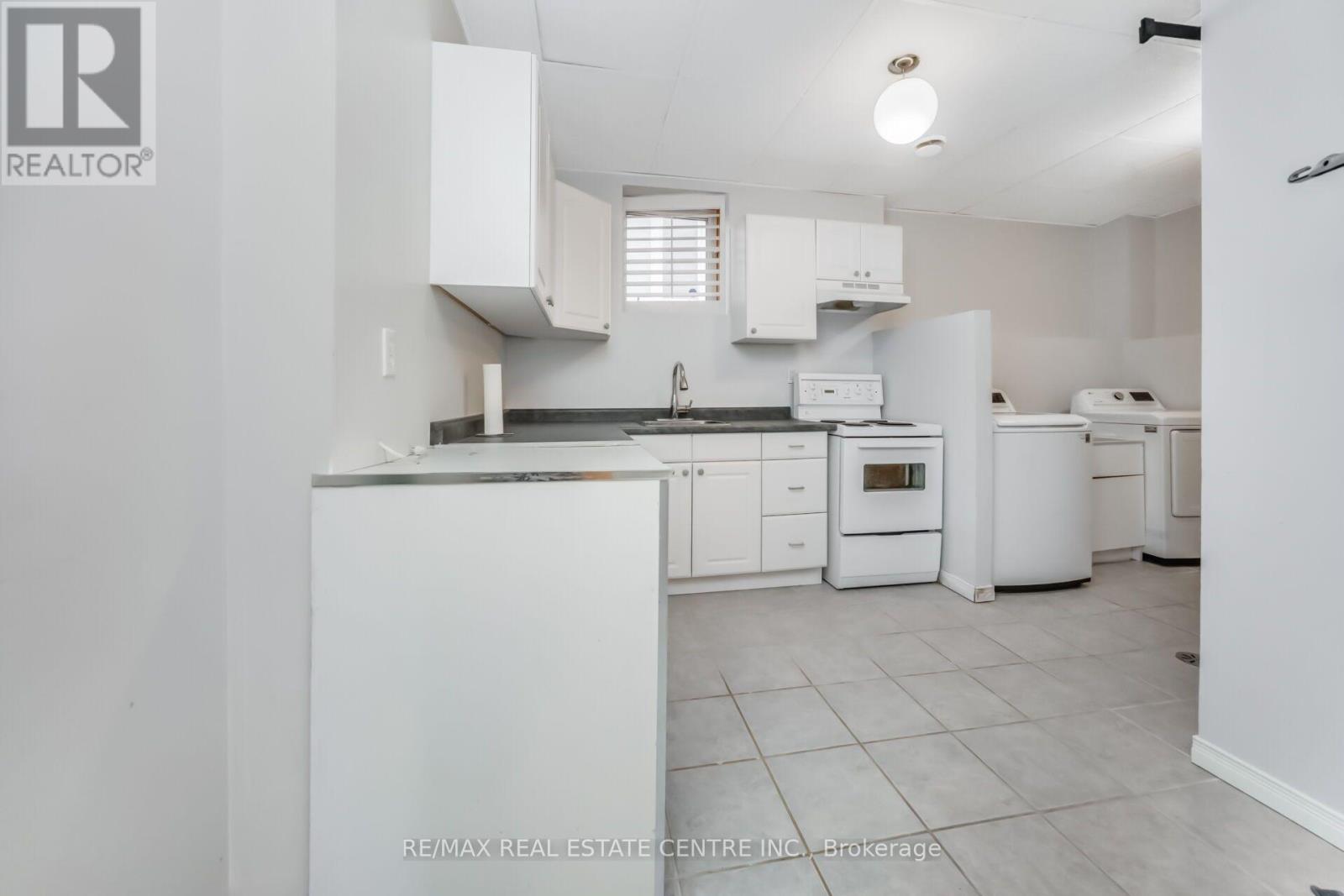 7349 Zinnia Place, Mississauga (Meadowvale Village), Ontario  L5W 1K6 - Photo 37 - W13824182