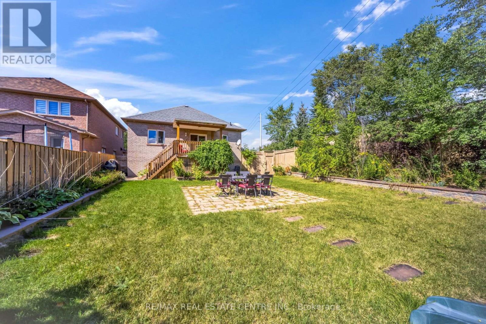 7349 Zinnia Place, Mississauga (Meadowvale Village), Ontario  L5W 1K6 - Photo 39 - W13824182