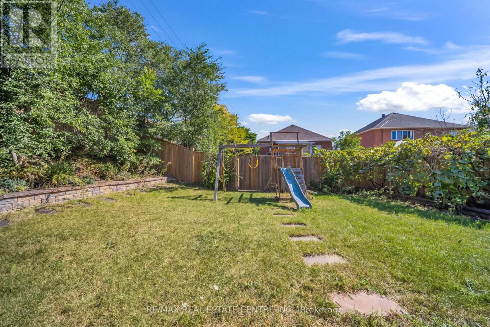 7349 Zinnia Place, Mississauga (Meadowvale Village), Ontario  L5W 1K6 - Photo 43 - W13824182