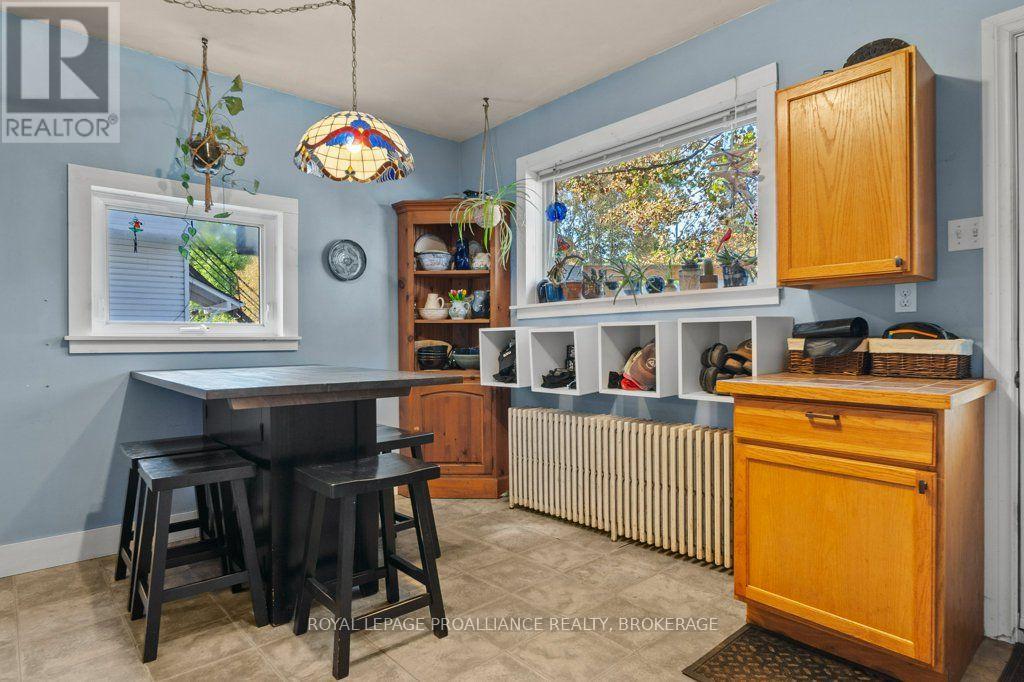 236 Frontenac Street, Kingston, Ontario  K7L 3S6 - Photo 11 - X13824054