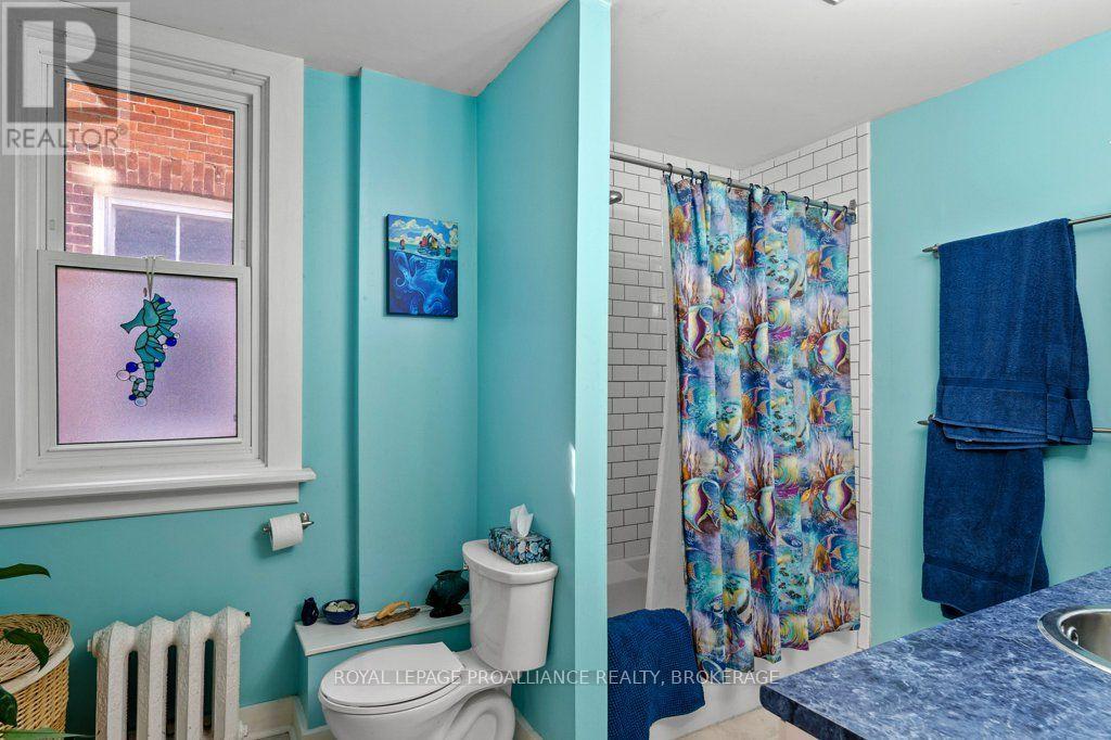 236 Frontenac Street, Kingston, Ontario  K7L 3S6 - Photo 19 - X13824054