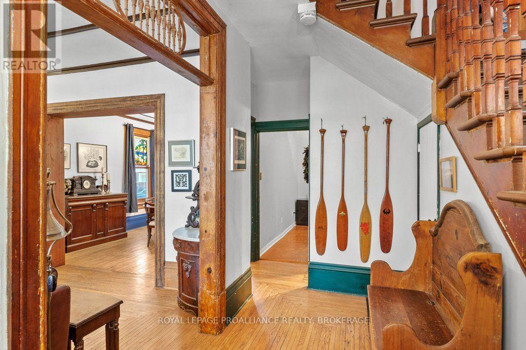 236 Frontenac Street, Kingston, Ontario  K7L 3S6 - Photo 4 - X13824054