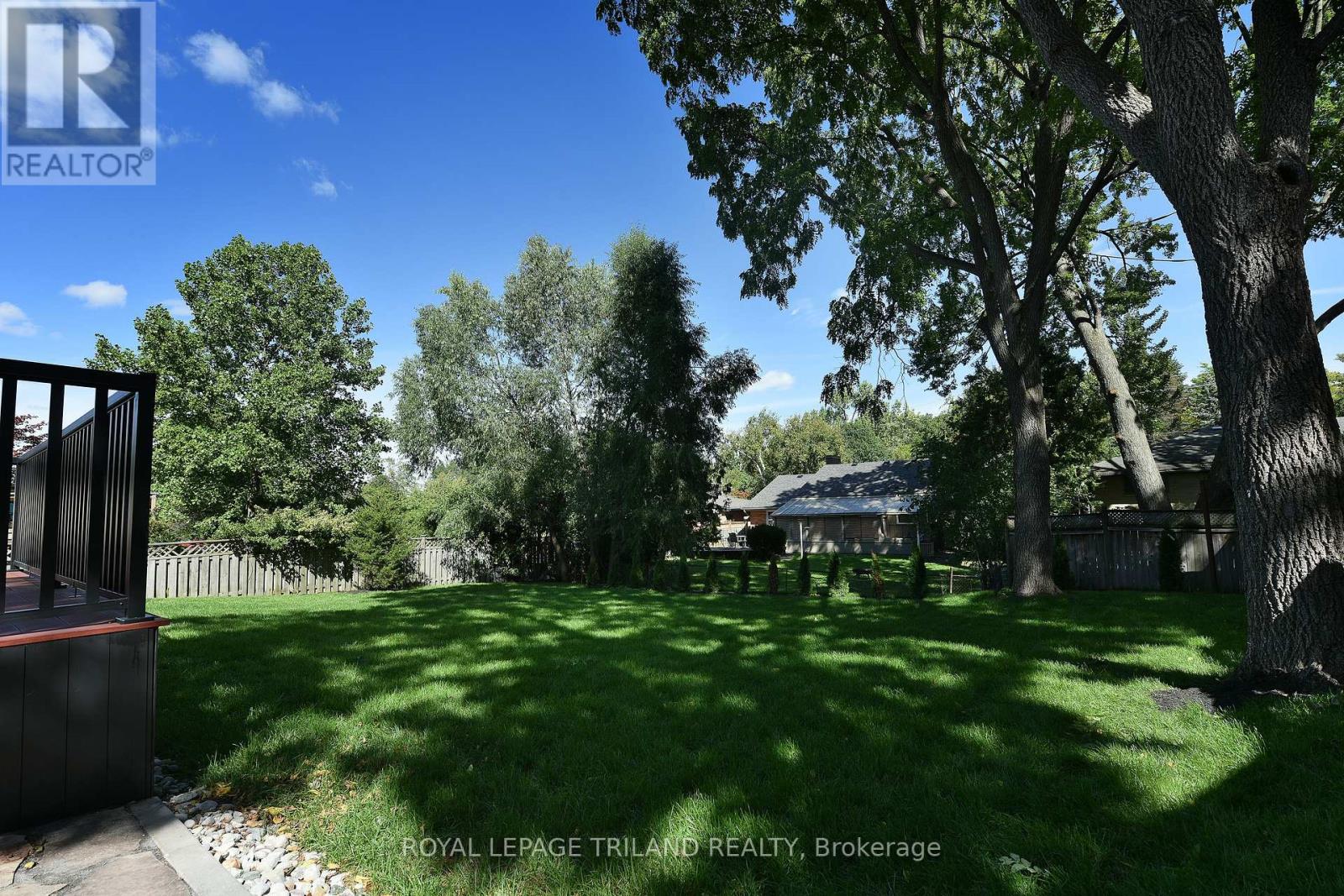 12 Mountsfield Drive, London South, Ontario  N6C 2S5 - Photo 32 - X13823526