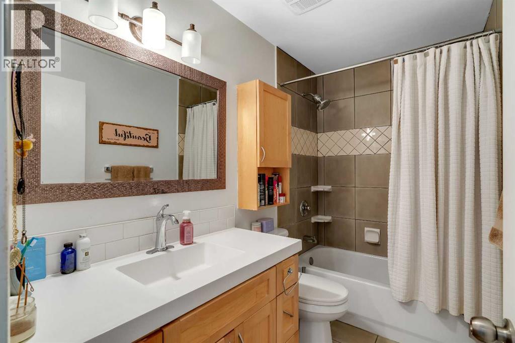 12 Oakvale Place SW, Calgary, Alberta  T2V 1H4 - Photo 29 - A2337271