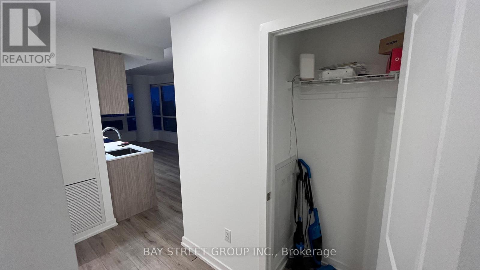4702 - 395 BLOOR STREET E photo 14