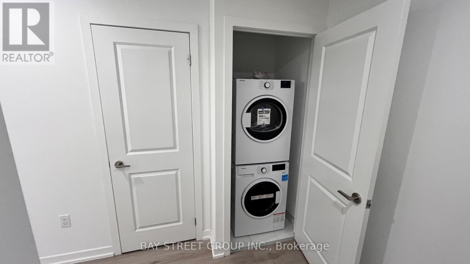 4702 - 395 BLOOR STREET E photo 15