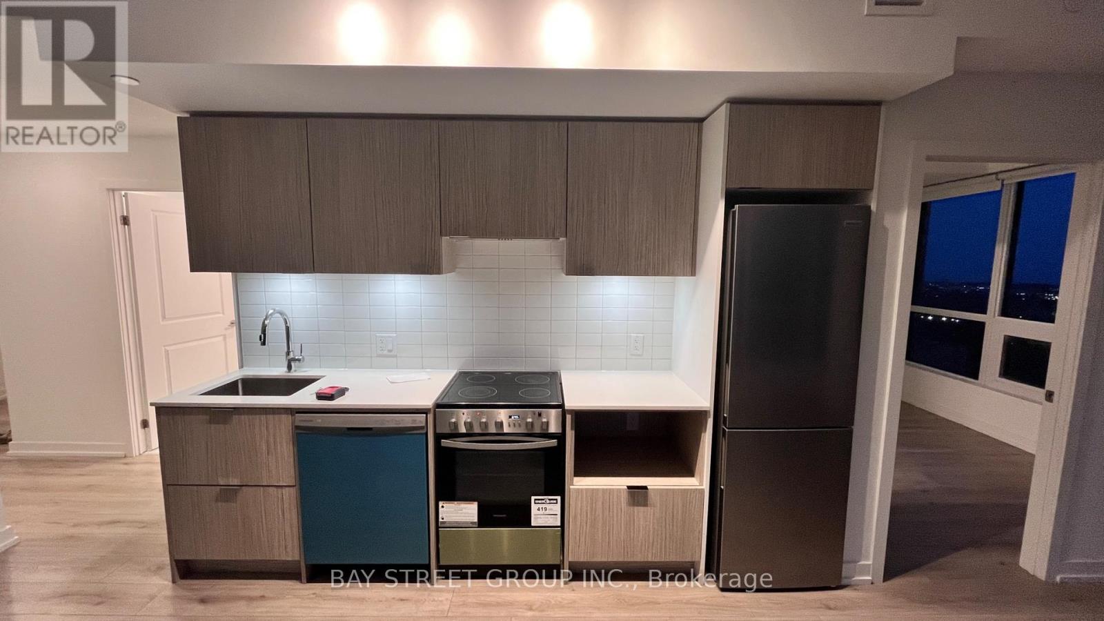 4702 - 395 BLOOR STREET E photo 7