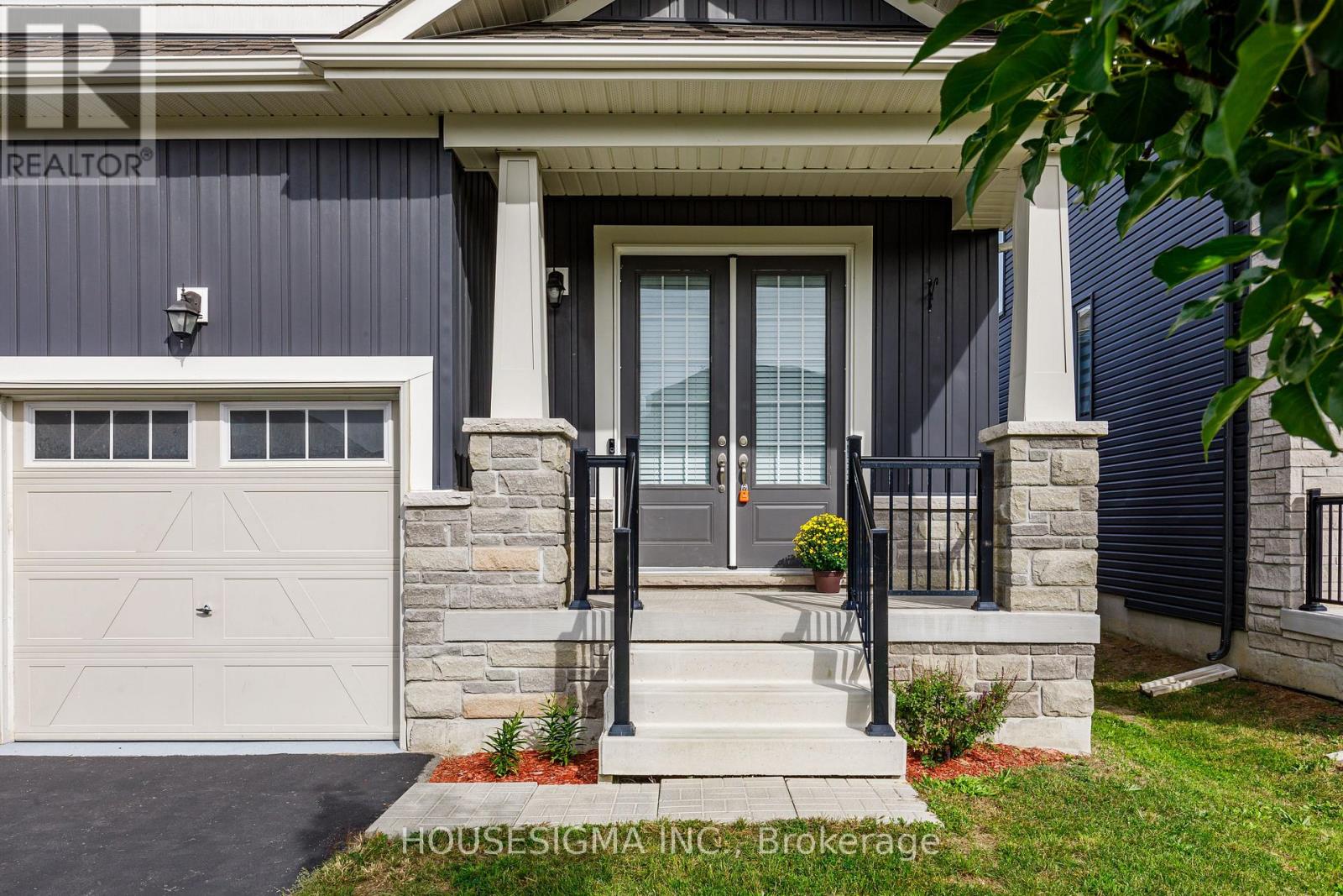 22 Simona Avenue, Wasaga Beach, Ontario  L9Z 0L4 - Photo 3 - S13813536