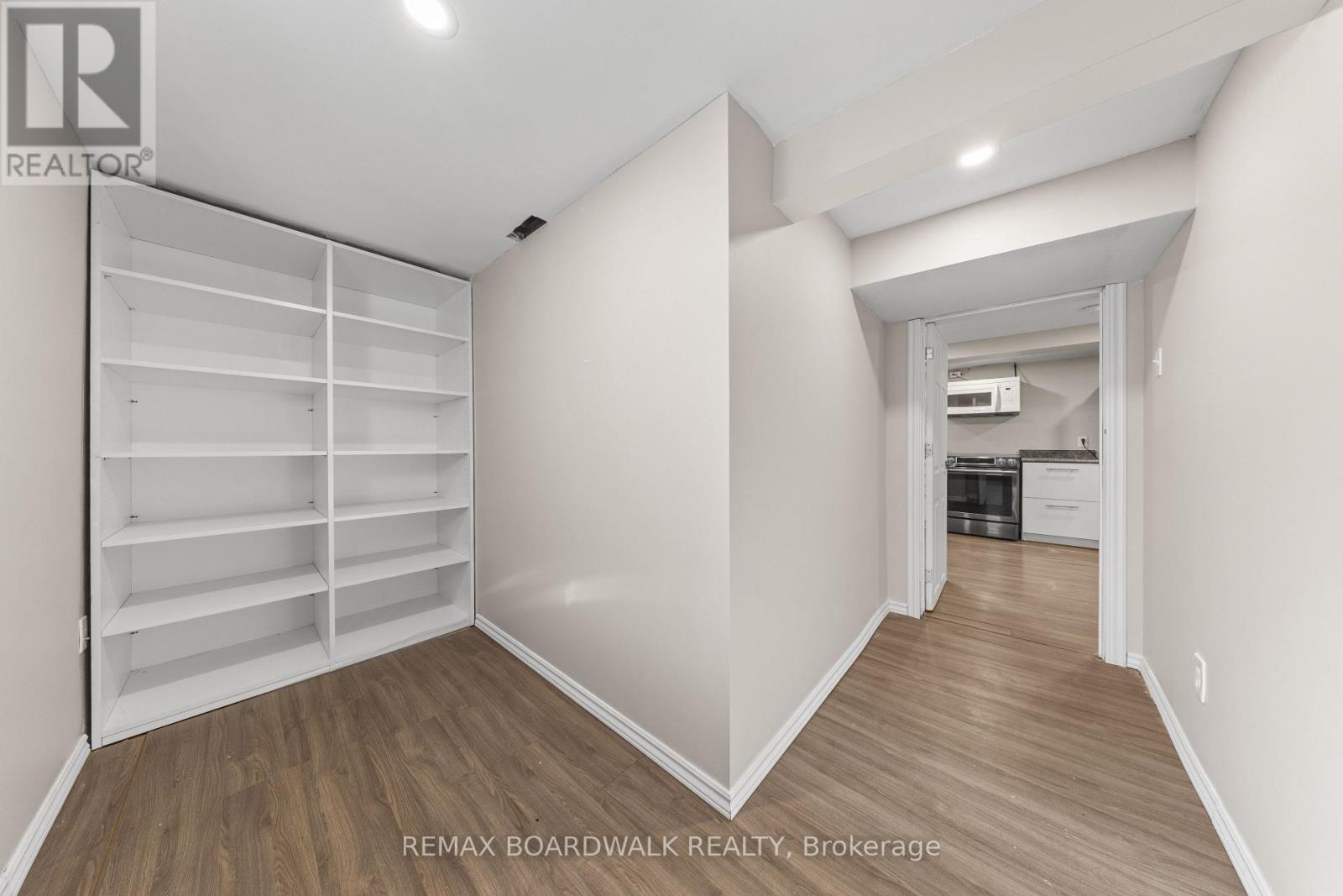 921 NOTRE DAME STREET photo 14