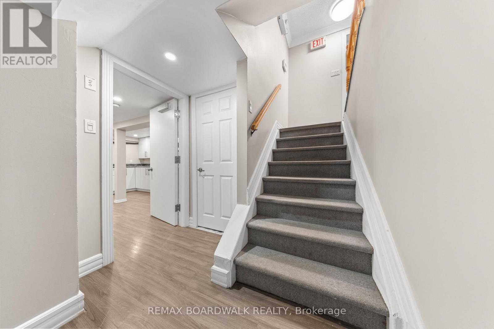 921 NOTRE DAME STREET photo 22