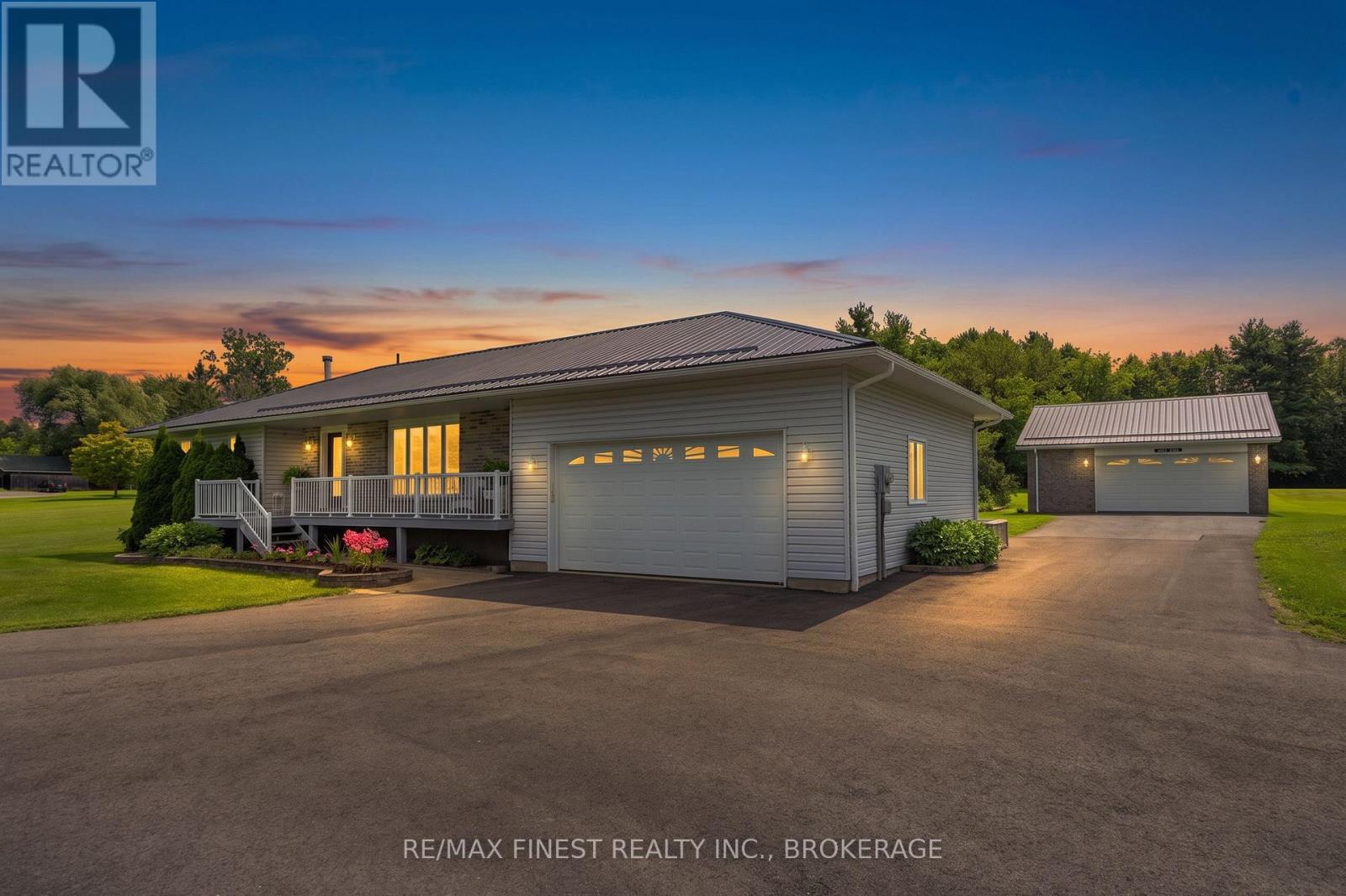 $739,999.001199 County Road 2, Leeds And The Thousand Islands, Ontario