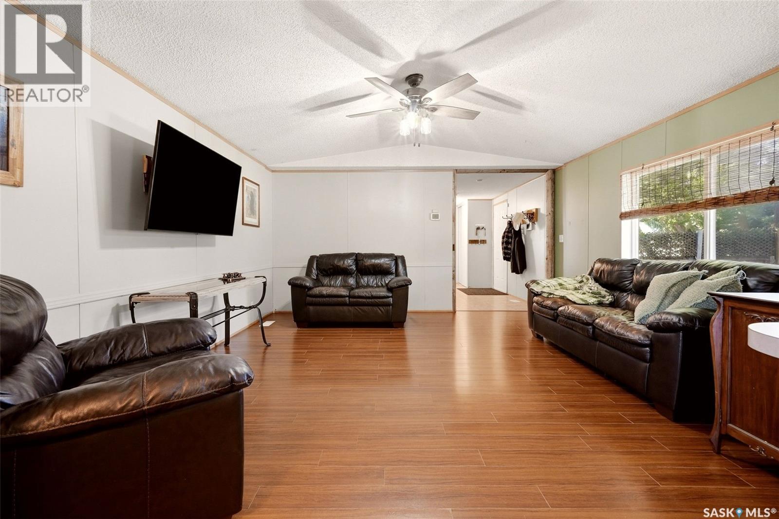 44 Walters Court, Pilot Butte, Saskatchewan  S0G 3Z0 - Photo 5 - SK049231