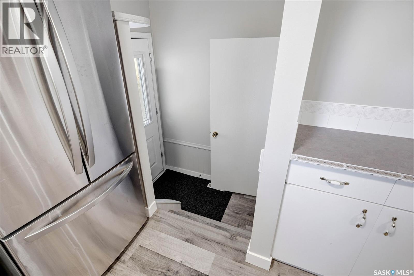 16 Sandison Crescent, Regina, Saskatchewan  S4R 6R9 - Photo 17 - SK049084