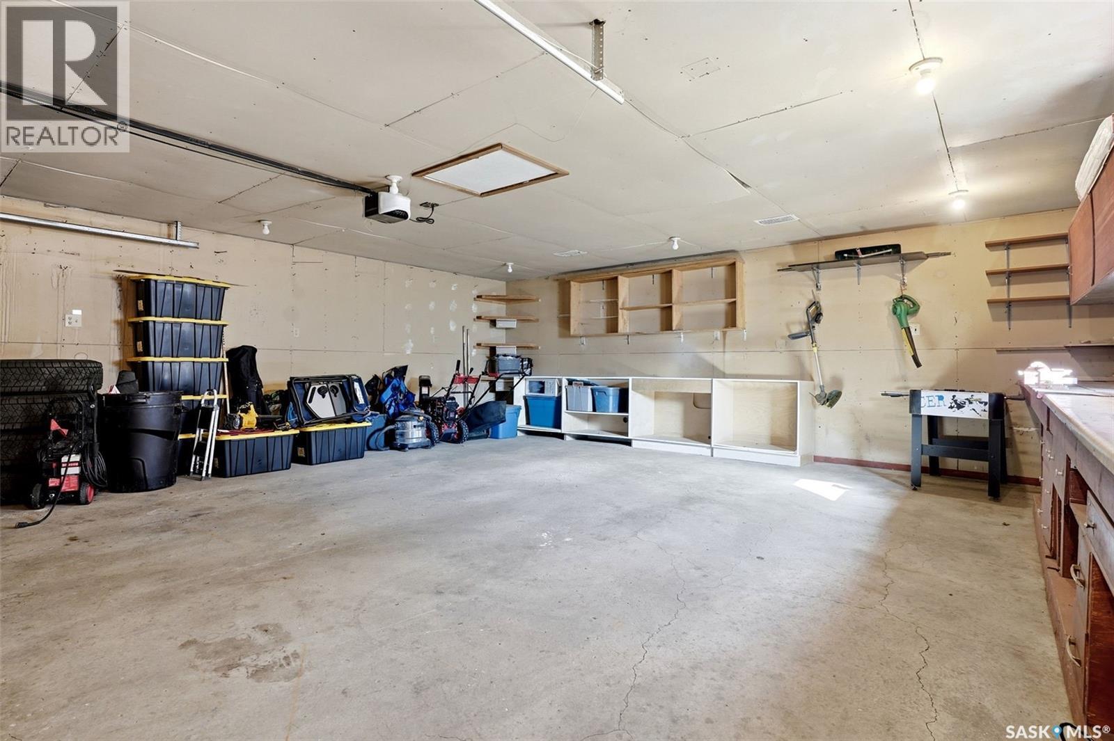 16 Sandison Crescent, Regina, Saskatchewan  S4R 6R9 - Photo 34 - SK049084