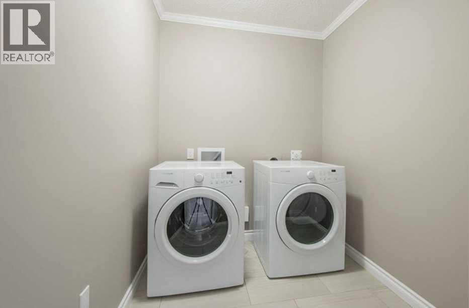 5215 52 Street photo 24