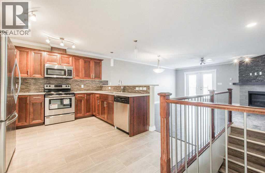 5215 52 Street photo 3