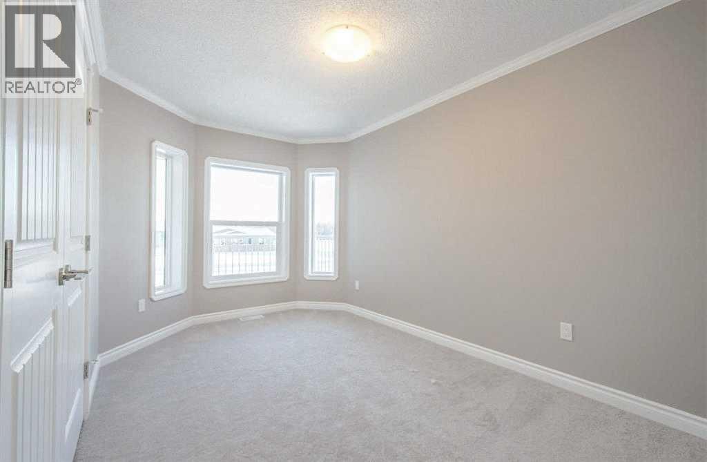 5215 52 Street photo 38