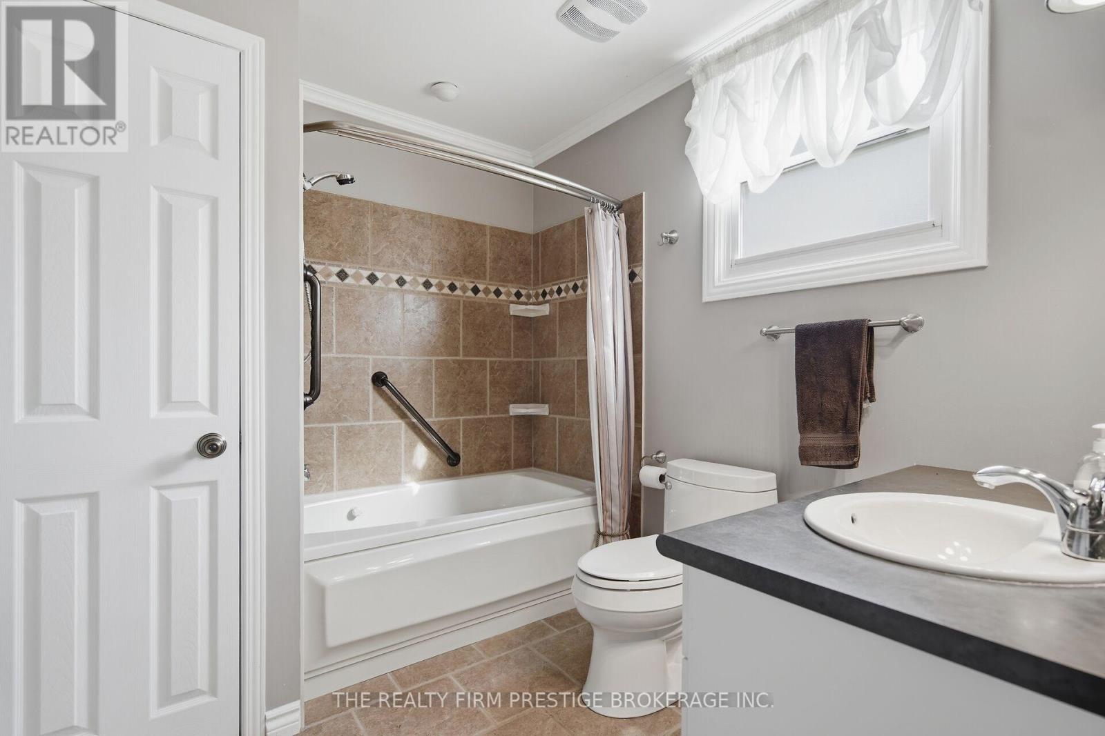 126 Gardenvale Crescent, London South, Ontario  N6J 4B9 - Photo 29 - X13824334