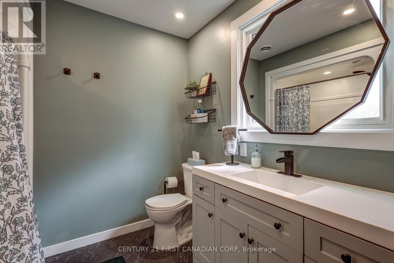 24 Erinlea Drive, St. Thomas, Ontario  N5R 5N8 - Photo 40 - X13824404
