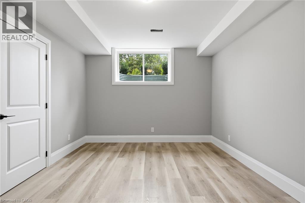 296 ST ANN Avenue photo 18