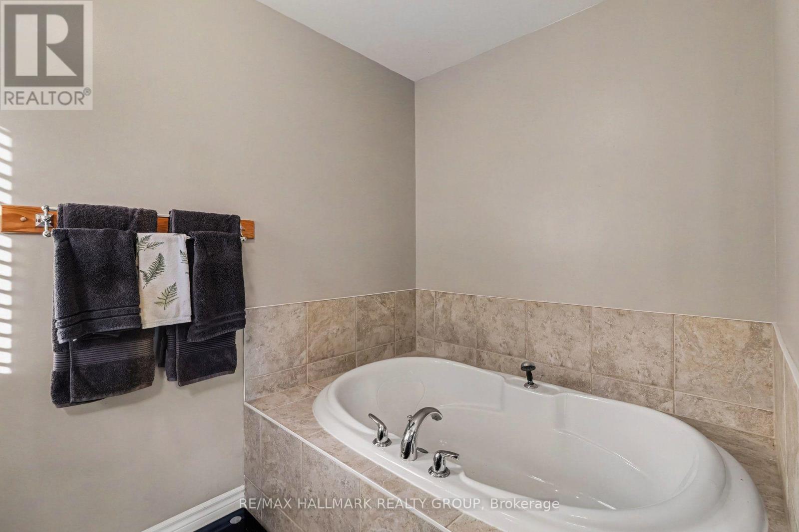 768 White Alder Avenue, Ottawa, Ontario  K1T 0E9 - Photo 24 - X13824426