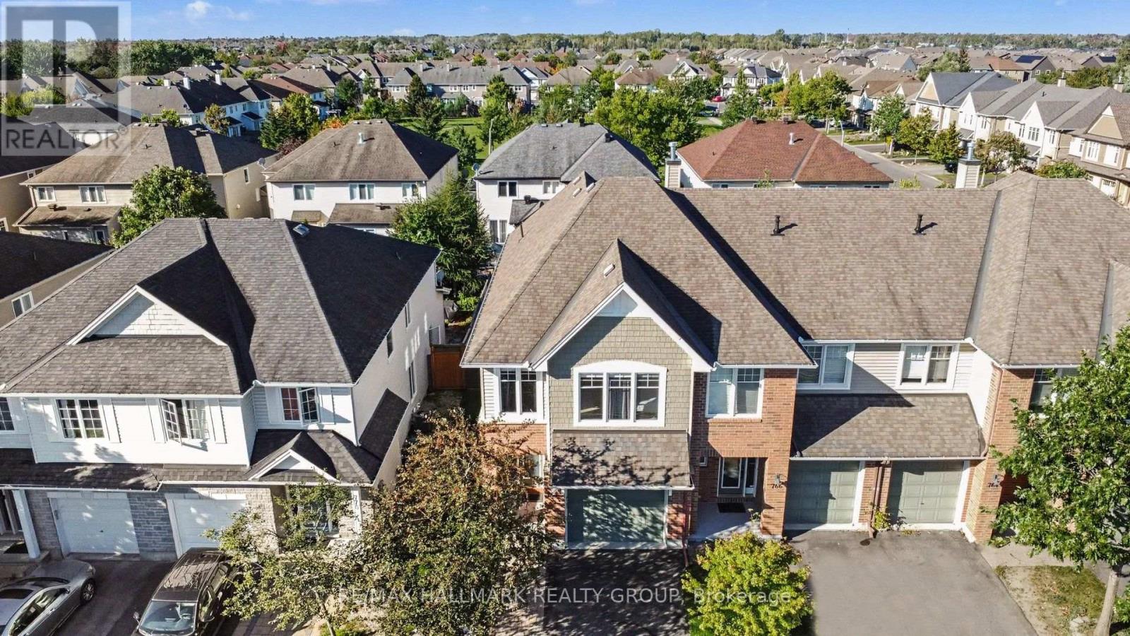 768 White Alder Avenue, Ottawa, Ontario  K1T 0E9 - Photo 3 - X13824426