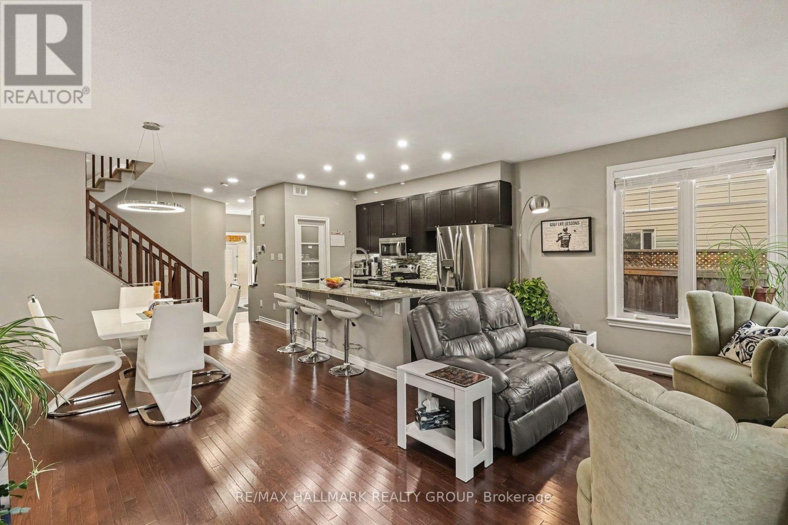 768 White Alder Avenue, Ottawa, Ontario  K1T 0E9 - Photo 8 - X13824426