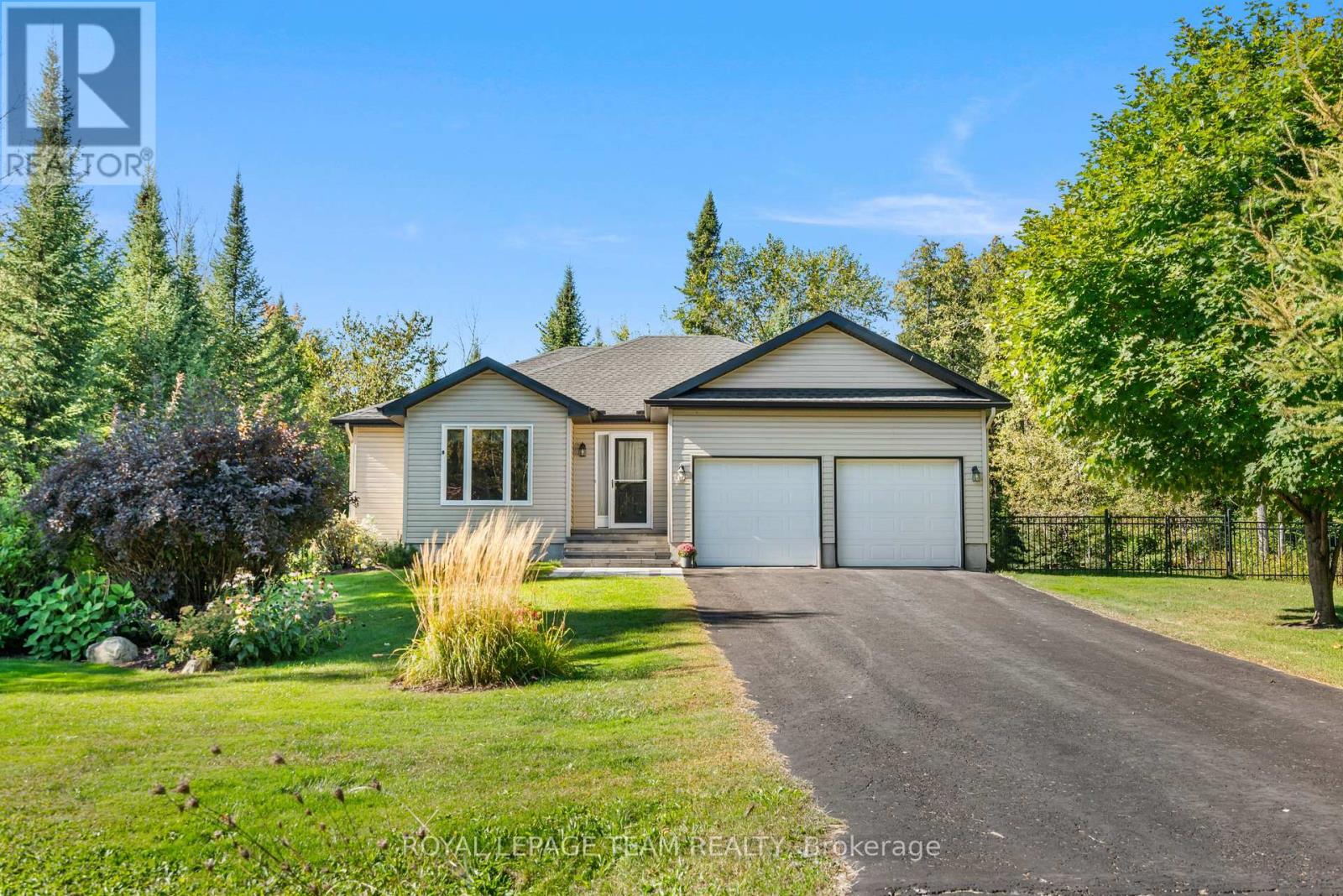 19 HICKORY DRIVE, North Grenville, Ontario