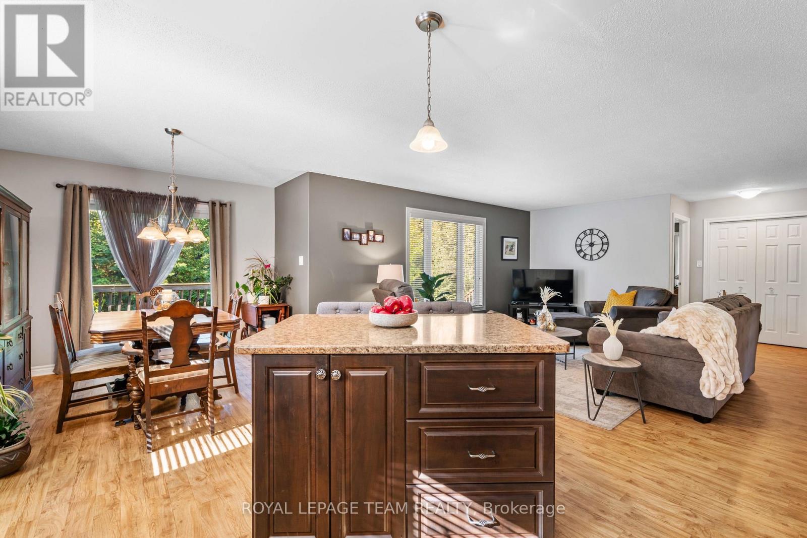 19 Hickory Drive, North Grenville, Ontario  K0G 1J0 - Photo 13 - X13824656
