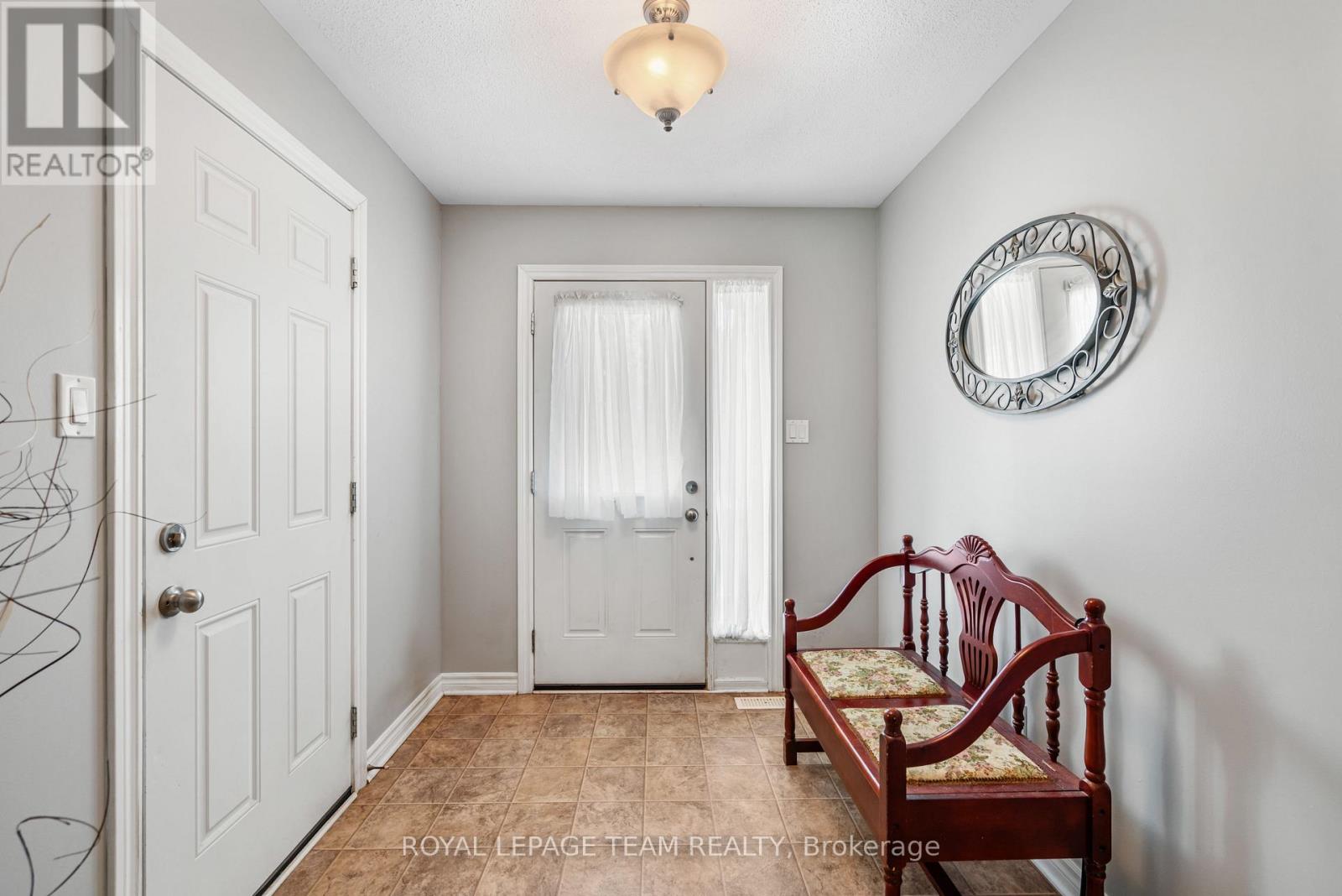 19 Hickory Drive, North Grenville, Ontario  K0G 1J0 - Photo 6 - X13824656