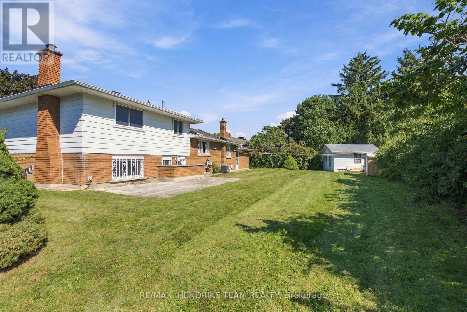 8 Empress Court, St. Catharines (Lakeport), Ontario  L2N 3G8 - Photo 34 - X13824428