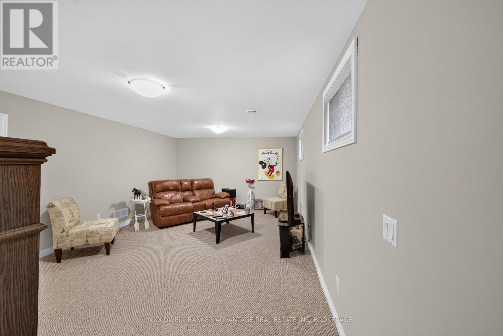 211 Classic Avenue, Welland (Lincoln/crowland), Ontario  L3B 0A3 - Photo 17 - X13824540