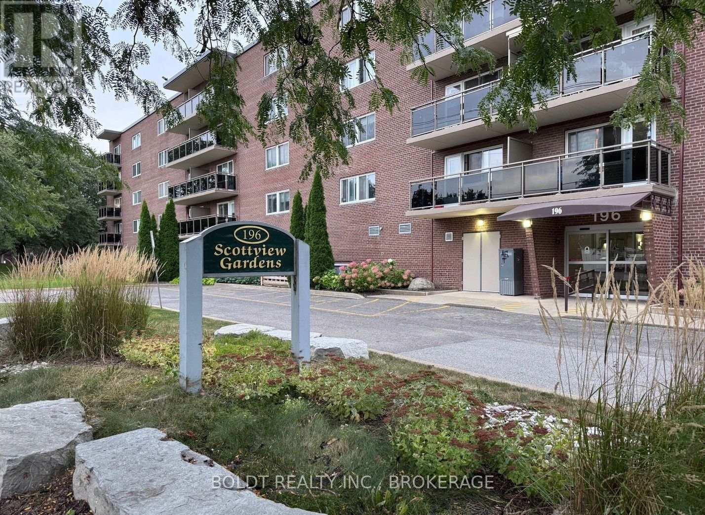 521 - 196 SCOTT STREET, st. catharines (fairview), Ontario