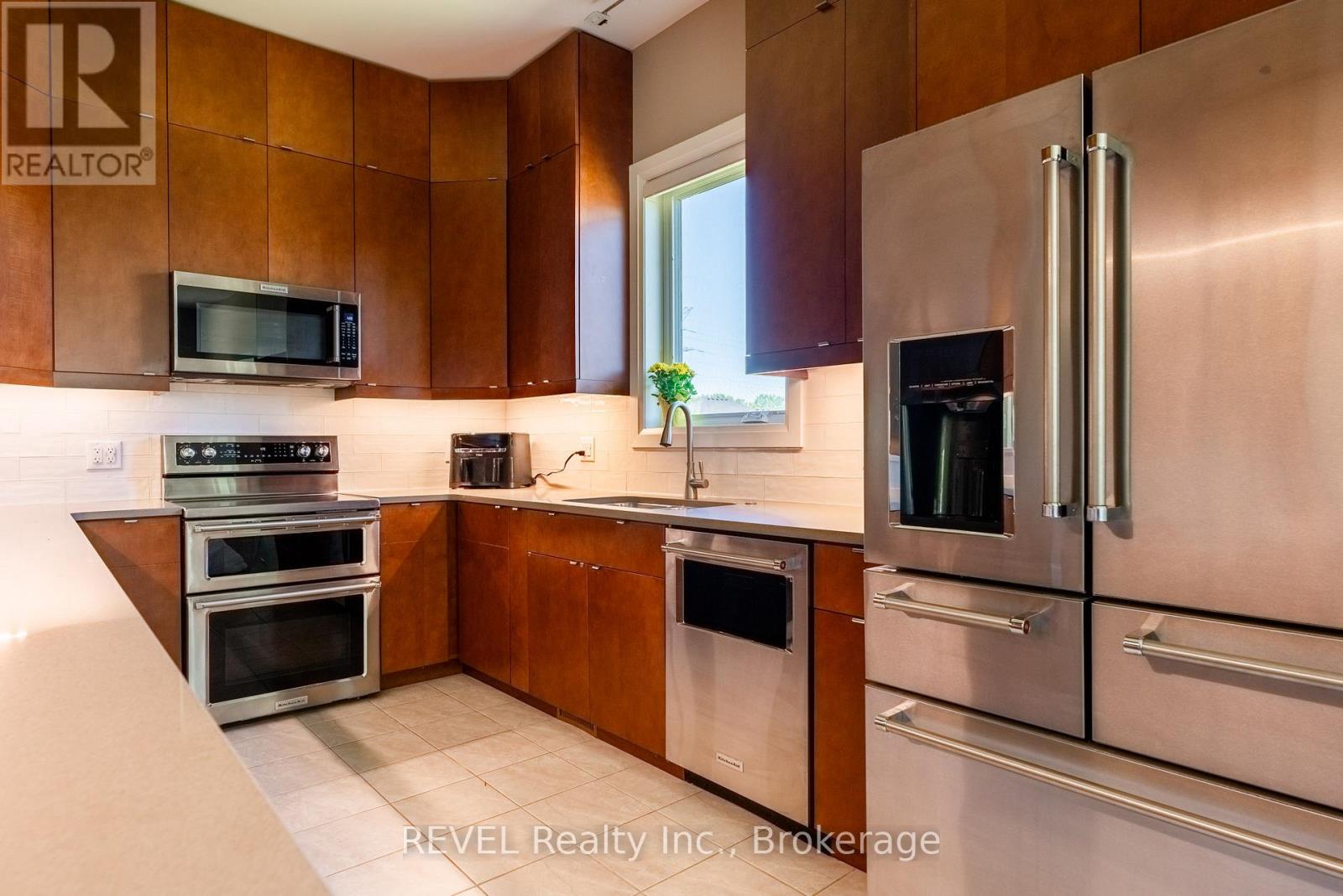 19 Francesco Crescent, St. Catharines, Ontario  L2S 4C7 - Photo 10 - X13824666