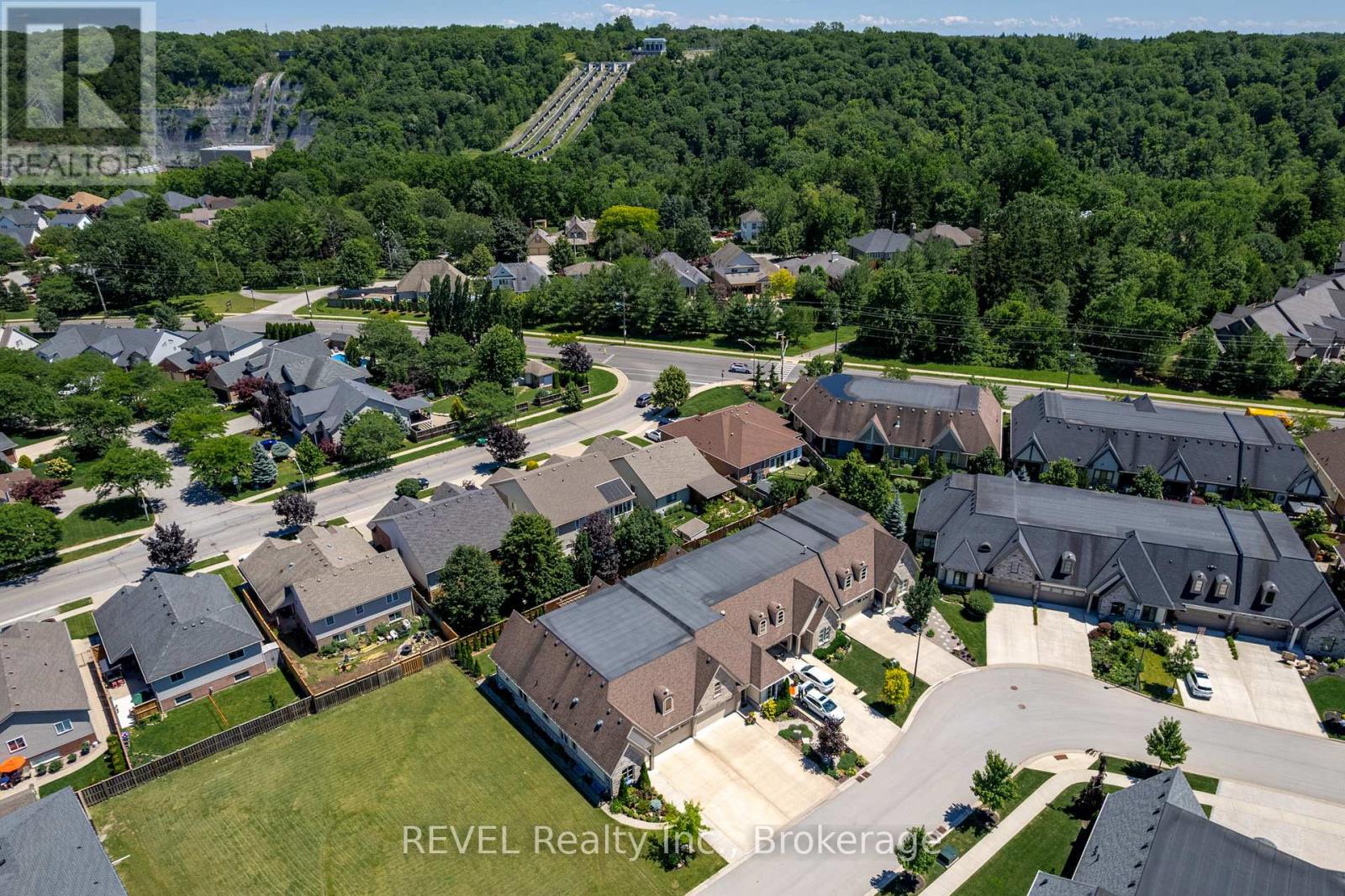19 Francesco Crescent, St. Catharines, Ontario  L2S 4C7 - Photo 35 - X13824666