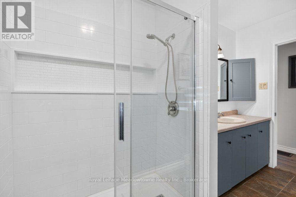4379 Henderson Road, Milton, Ontario  L9E 0K2 - Photo 14 - W13824414