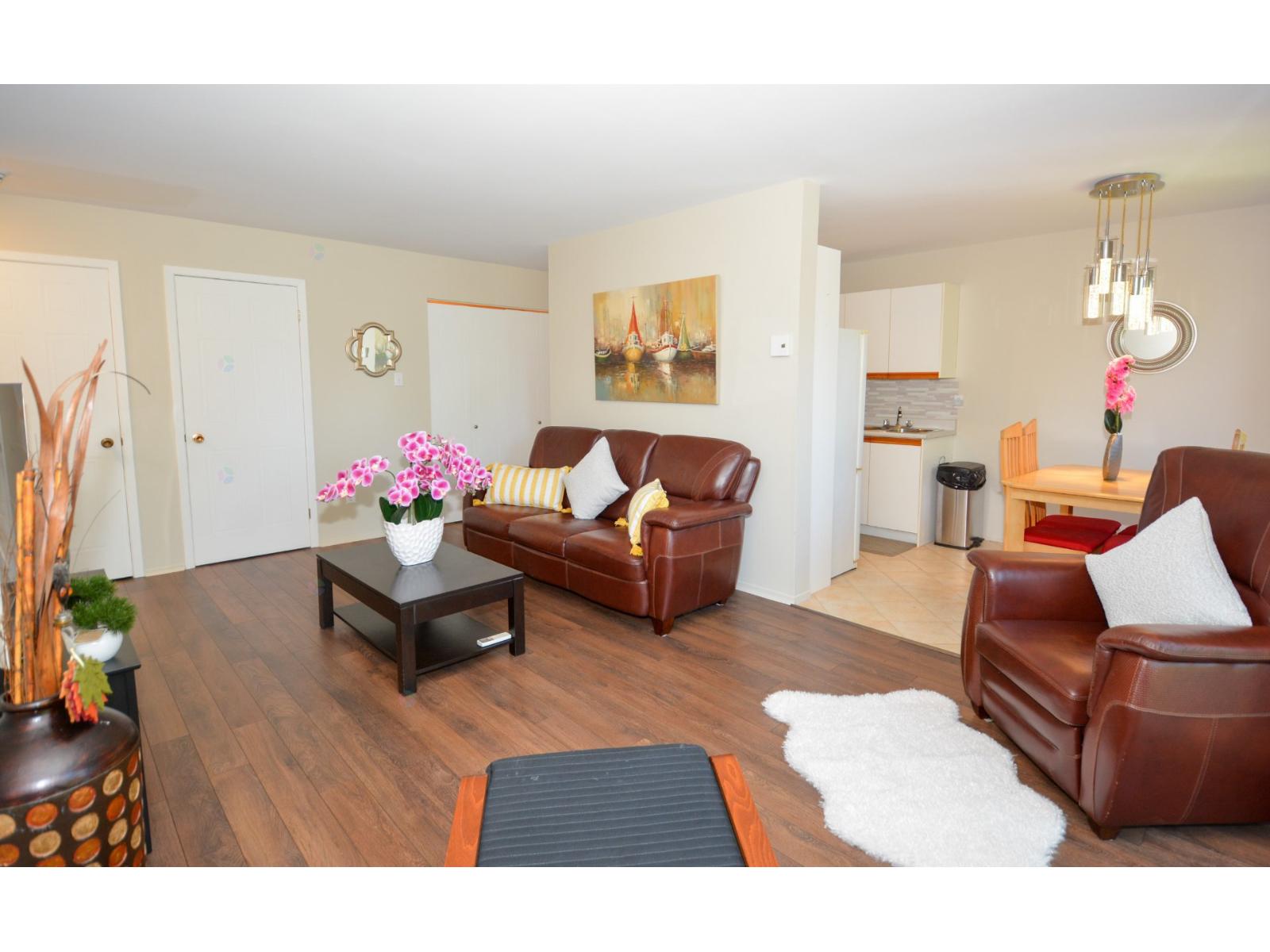 6120 Rue Lise-Charbonneau|#402 Longueuil (Saint-Hubert) Quebec Canada J3Y8M9 5