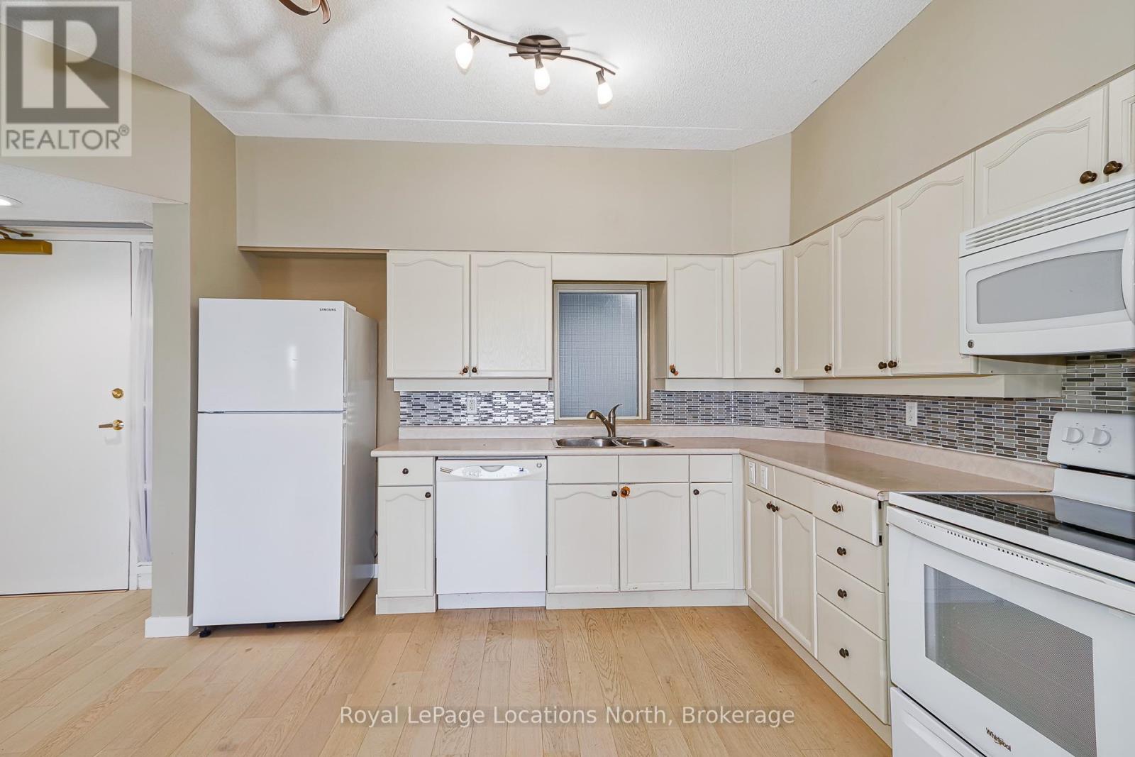 106 - 49 Raglan Street, Collingwood, Ontario  L9Y 1P7 - Photo 3 - S13824352